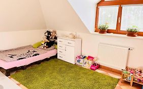 Apartman Se Zahradou 20 Minut Do Centra Prahy